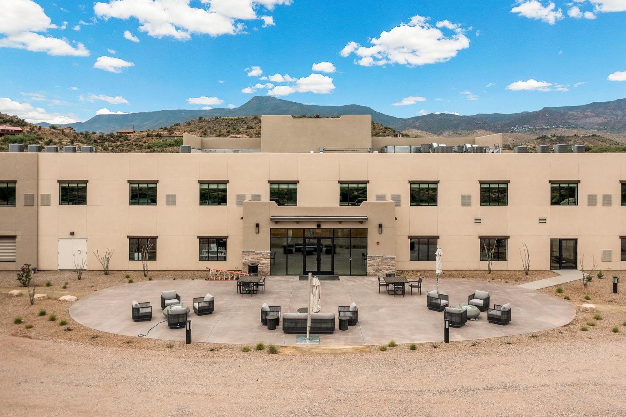 Taawaki Inn Clarkdale Екстериор снимка